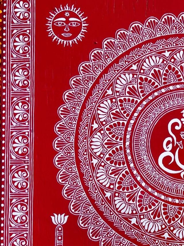 दीपावली में ऐपण और लक्ष्मी पद चिन्ह परंपरा